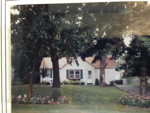 307 Oakleaf Rd., Lake In The Hills, IL 60156