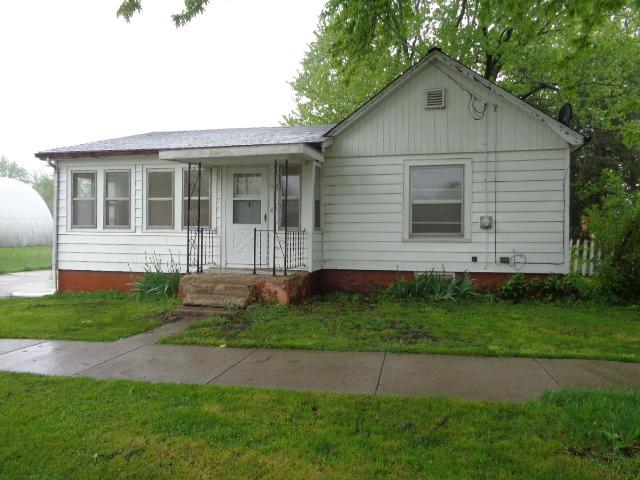 242 Chapman St., Paw Paw, IL 61353