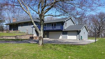 2420 Behan Rd., Crystal Lake, IL 60014