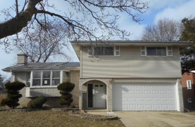 906 N Westgate Rd., Mount Prospect, IL 60056