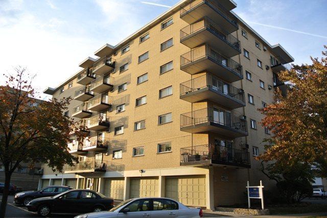 315 Des Plaines Ave. #301, Forest Park, IL 60130