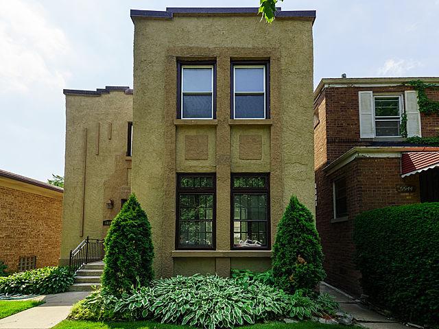 6040 N Kimball Ave., Chicago, IL 60659