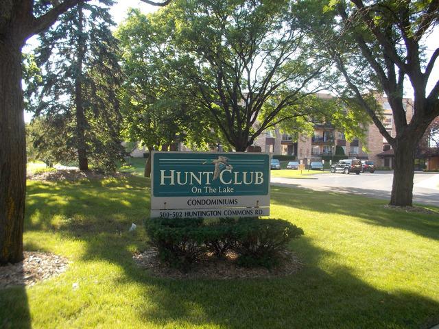 502 W Huntington Commons Rd. #338, Mount Prospect, IL 60056