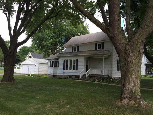 211 West St., Monroe Center, IL 61052