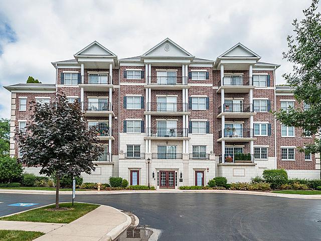 400 Mcdaniels Cir. #206, Clarendon Hills, IL 60514