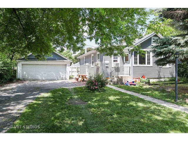 214 N Grant St., Westmont, IL 60559