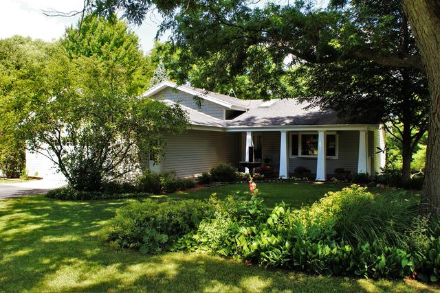 10243 Kings Ct., Roscoe, IL 61073