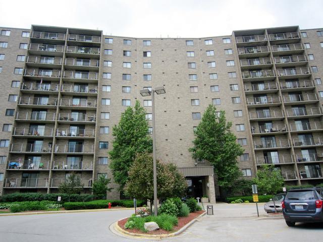 6340 Americana Dr. #612, Willowbrook, IL 60527