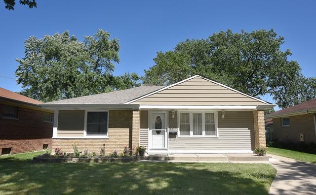 8317 N Ozanam Ave., Niles, IL 60714
