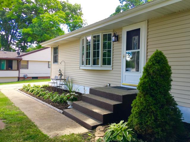 303 Nippersink Dr., Mchenry, IL 60050