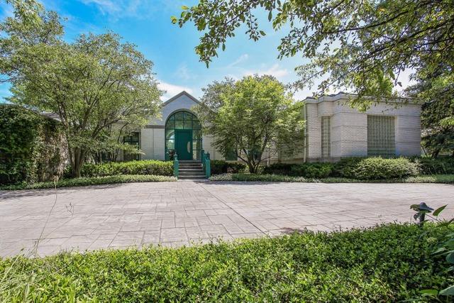 1345 Waters Edge Ln., Northbrook, IL 60062