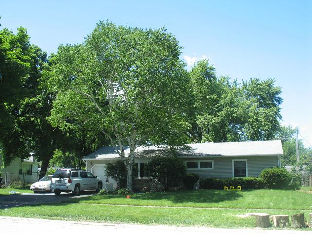 37178 N Grandwood Dr., Gurnee, IL 60031