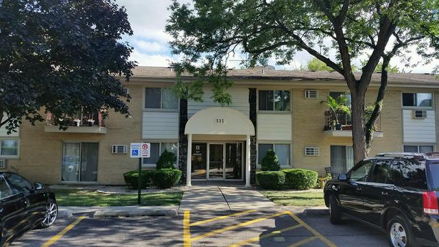 531 Carlysle Dr. #17, Clarendon Hills, IL 60514