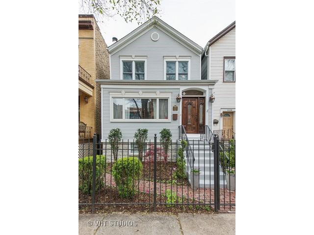 1127 W Wolfram St., Chicago, IL 60657