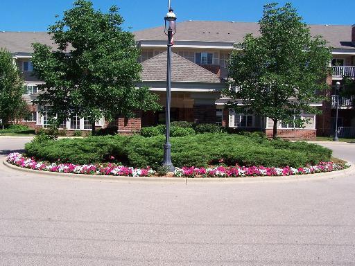 605 Barrington Ave. #144, East Dundee, IL 60118