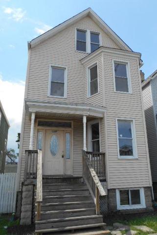 5025 W 31st St., Cicero, IL 60804