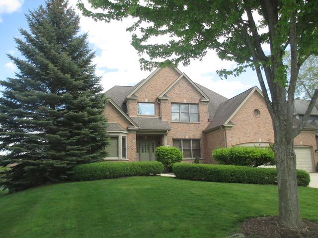 742 Wedgewood Dr., Crystal Lake, IL 60014
