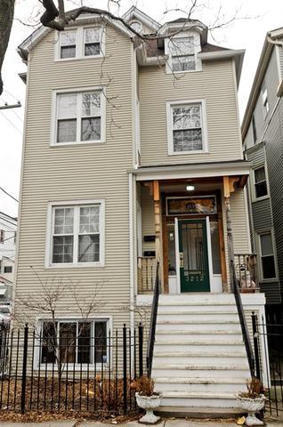 3212 N Kenmore Ave., Chicago, IL 60657