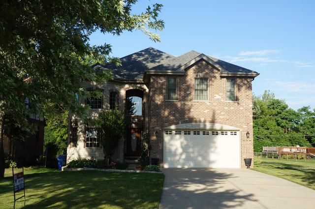 2343 Birch St., Des Plaines, IL 60018