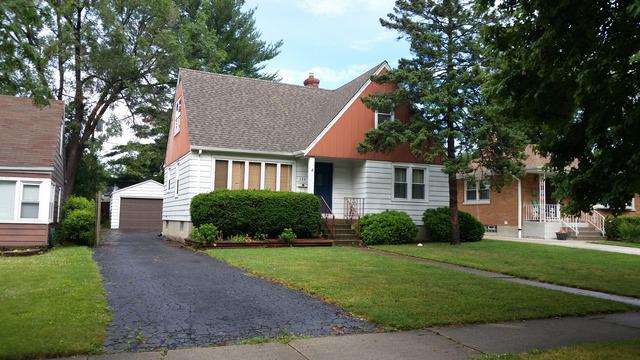 122 N Illinois Ave., Villa Park, IL 60181