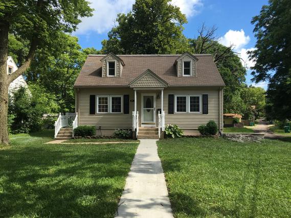 317 Wood St., Dekalb, IL 60115