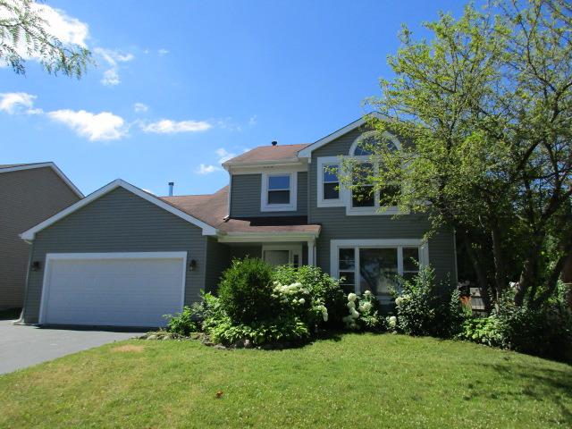 1562 Candlewood Dr., Crystal Lake, IL 60014