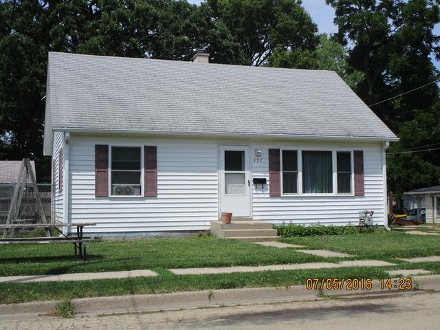 457 Wood St., Dekalb, IL 60115