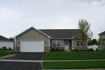 930 Hamilton Dr., Sycamore, IL 60178