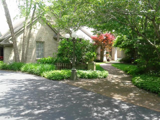 9863 River Bend Dr., Roscoe, IL 61073