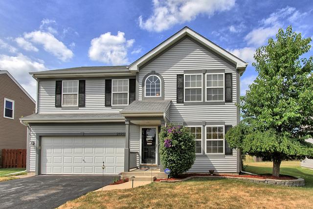 28952 Pilgrims Pass, Lakemoor, IL 60051