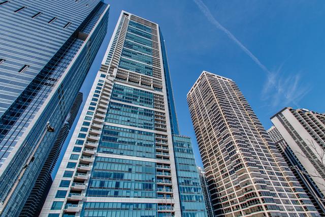 340 E Randolph St. #3201, Chicago, IL 60601