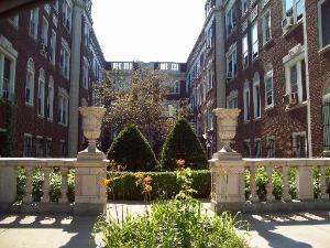 837 E 49th St. #3W, Chicago, IL 60615