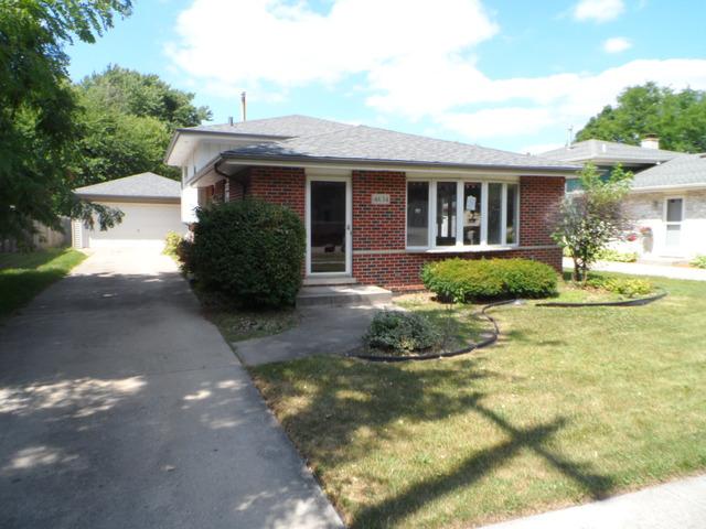 4634 143rd St., Crestwood, IL 60445