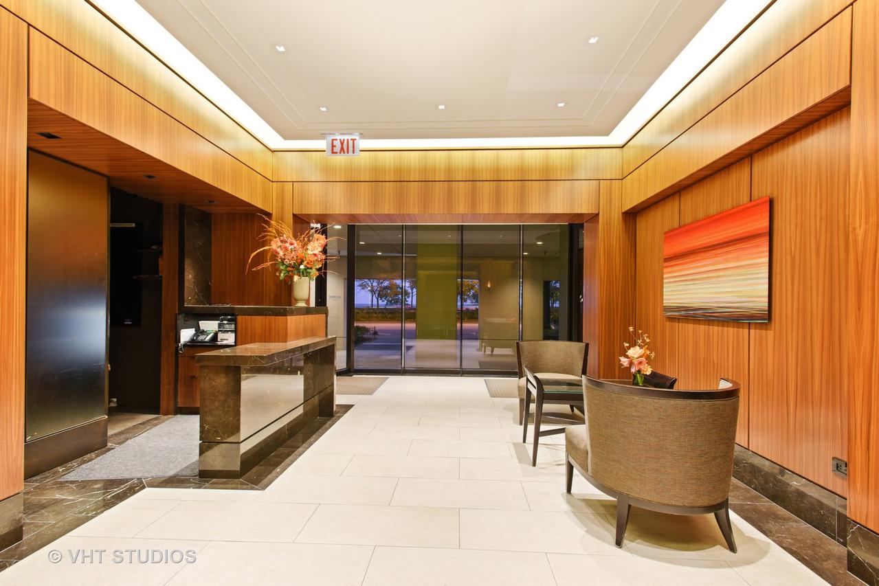 1100 N Lake Shore Dr. #21A, Chicago, IL 60611