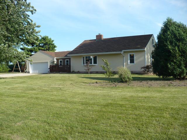 2303 Beach Rd., Ashton, IL 61006