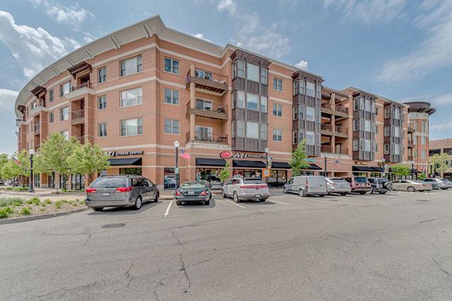 945 Burlington Ave. #204, Downers Grove, IL 60515