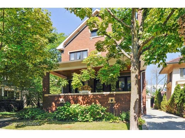 740 W Hutchinson St., Chicago, IL 60613