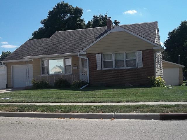 620 S 3rd St., Rochelle, IL 61068