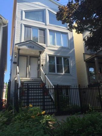 1242 W Oakdale Ave., Chicago, IL 60657
