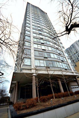 5757 N Sheridan Rd. #2J, Chicago, IL 60660
