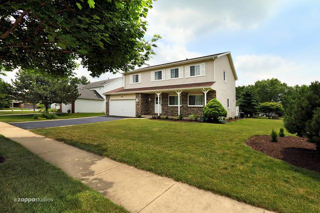 223 Fox Chase Dr., Oswego, IL 60543