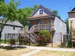 8523 S Marquette Ave., Chicago, IL 60617