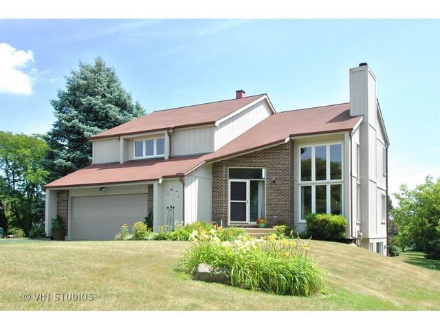 3310 Larkspur Dr., Crystal Lake, IL 60012