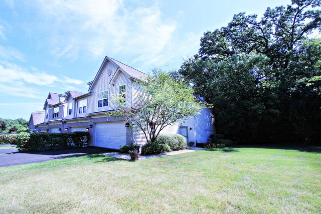 2743 Cobblestone Dr., Crystal Lake, IL 60012
