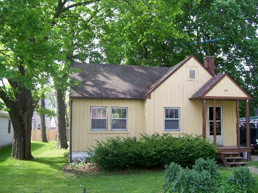 4917 Maple Hill Dr., Mccullom Lake, IL 60050