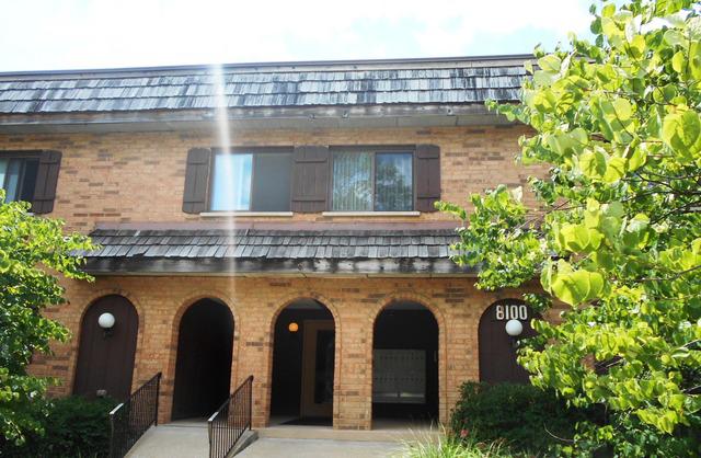 8100 Woodglen Ln. #106, Downers Grove, IL 60516