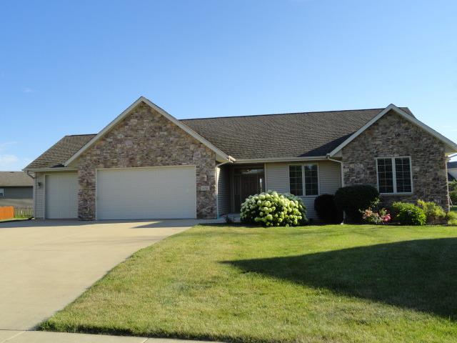 656 Hanna Ct., Dekalb, IL 60115