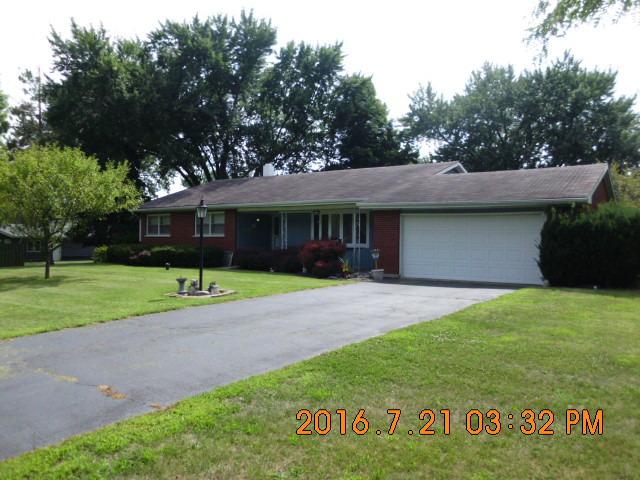 28 Center Dr., Oswego, IL 60543