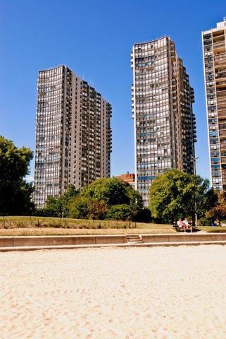 5701 N Sheridan Rd. #16J, Chicago, IL 60660