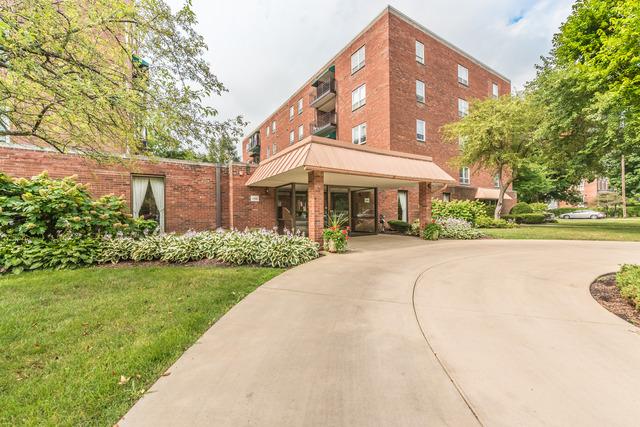 460 W Downer Pl. #3B, Aurora, IL 60506